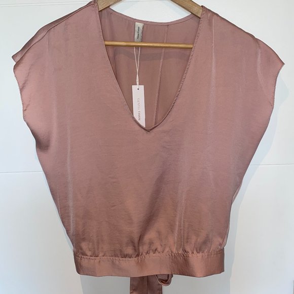 Gentle Fawn Rune Top (Woodland Rose) - Picture 1 of 4